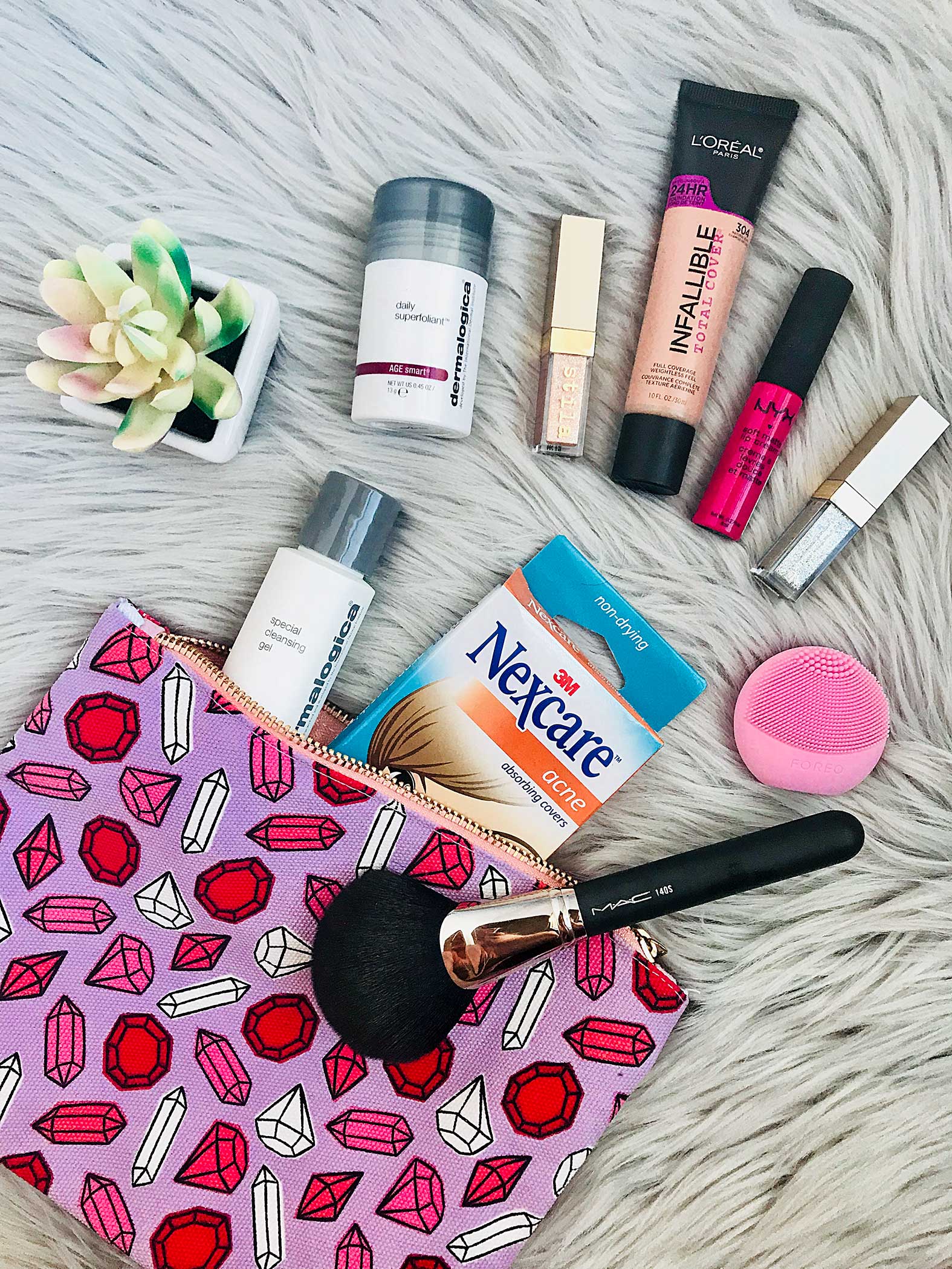 Our 2017 Beauty Favorites + GIVEAWAY! - Lipstick & Brunch